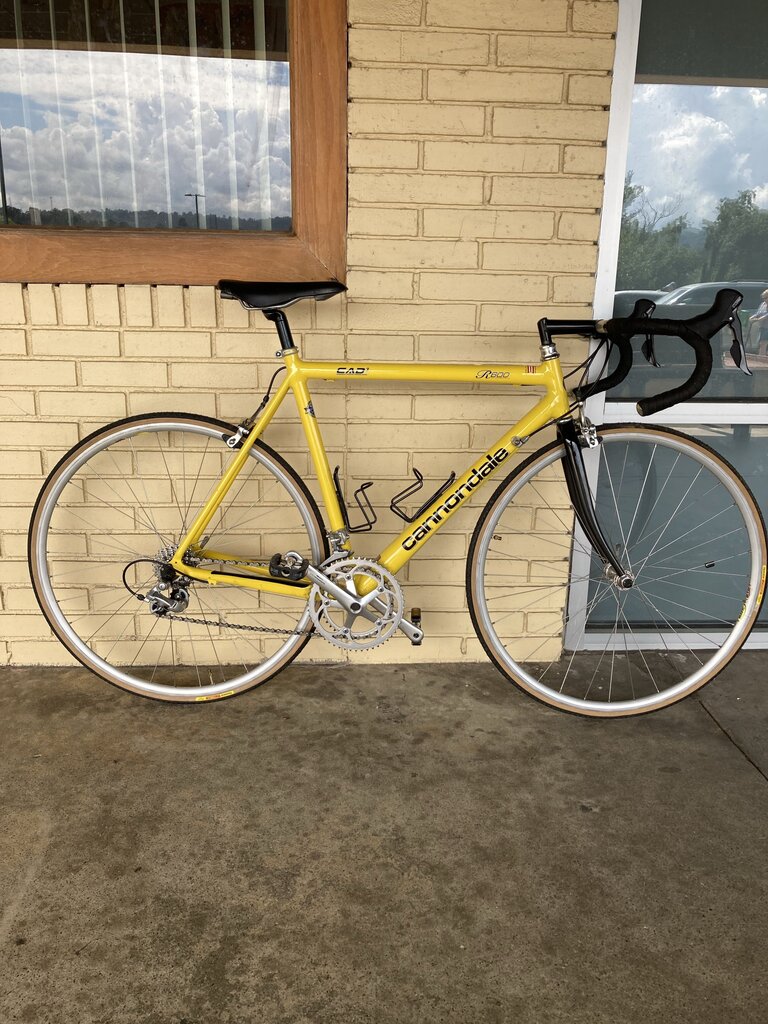 Cannondale R600 Road Bike, Yellow, 56cm frame/700x23c tires