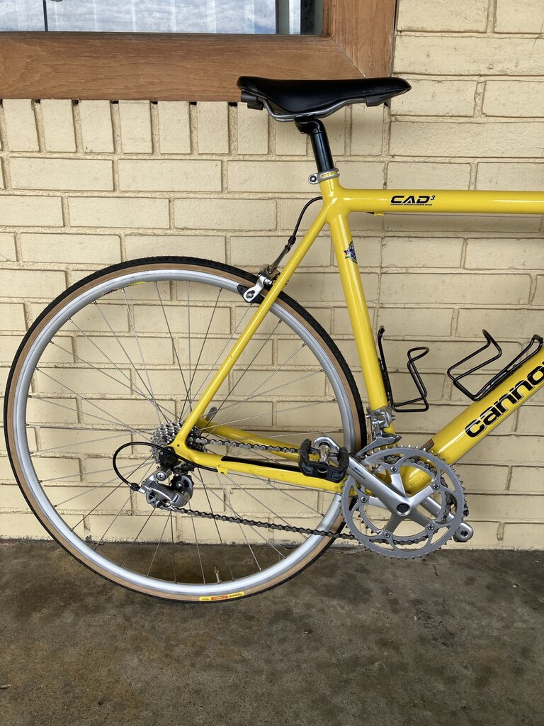 Cannondale R600 Road Bike, Yellow, 56cm frame/700x23c tires