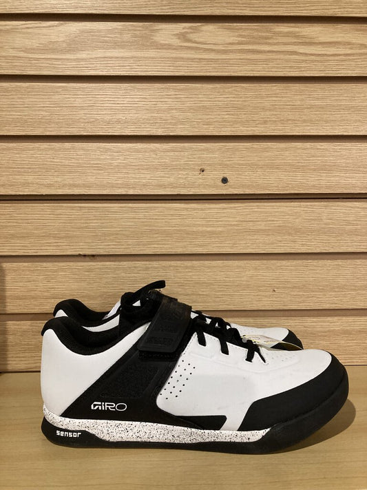 Giro Chamber III Shoe, Black/White, Men's 9.5
