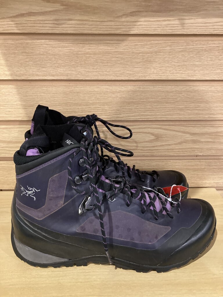 Arc'Teryx Bora Mid Boots, Purple, Men's 11