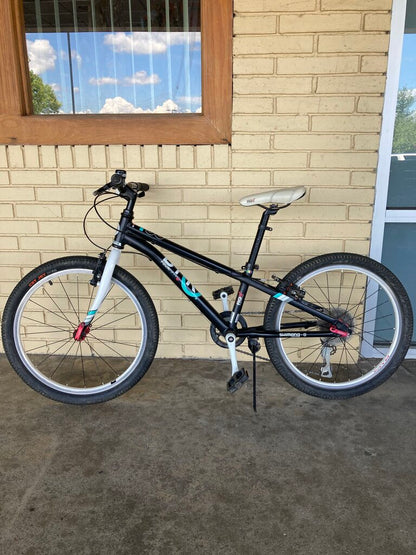 BYK Four Fifty MTB, Black/Teal/White, 20in