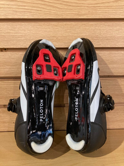 Peloton Cycling Shoes, Black/Red, Women's 39 (9.5)